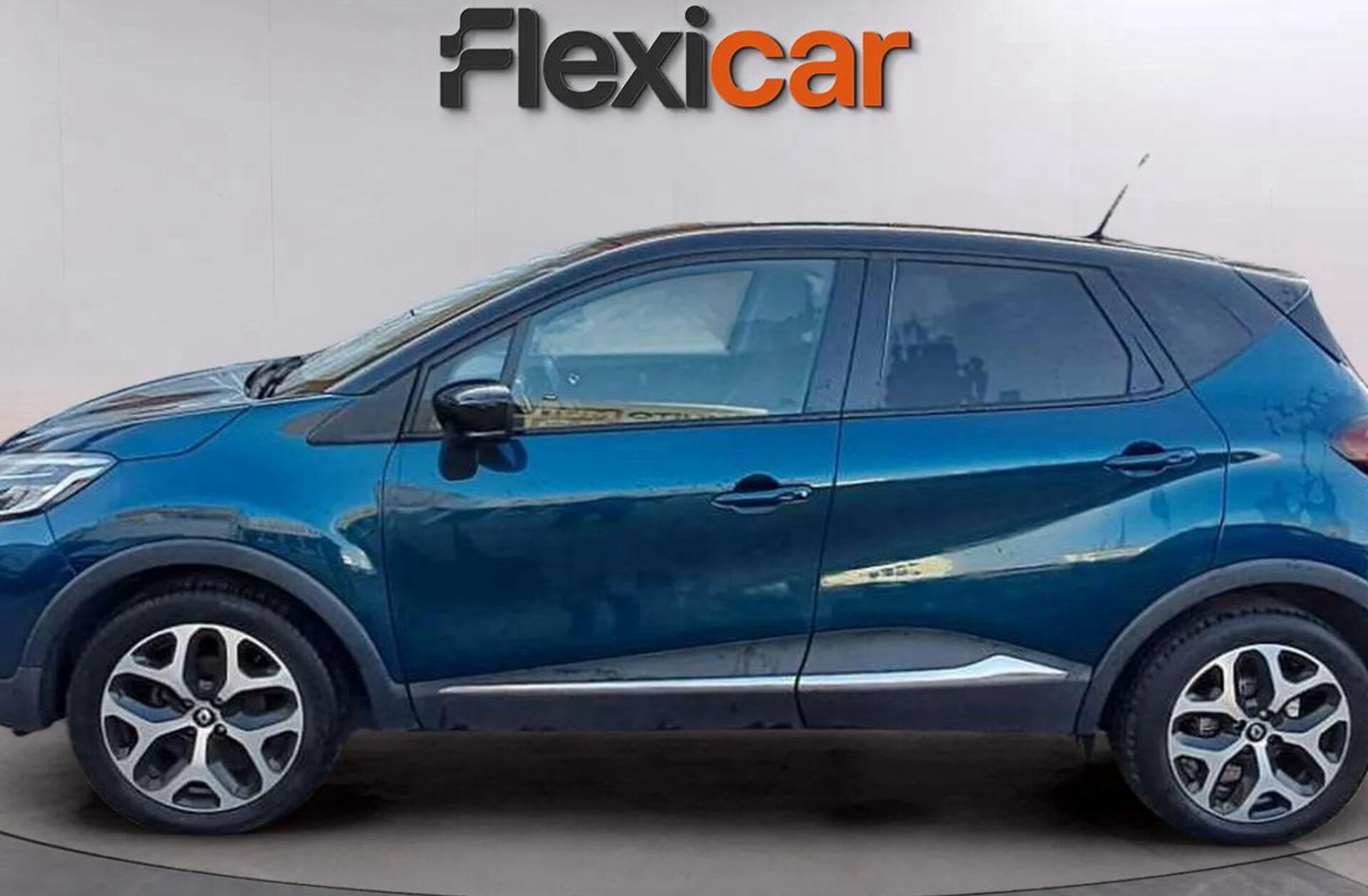 RENAULT Captur 0.9 TCe Exclusive