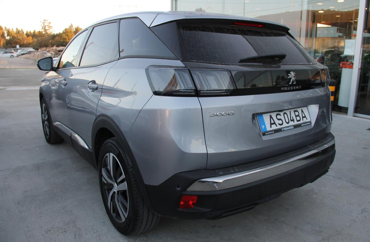 PEUGEOT 3008 1.5 BlueHDi Allure EAT8