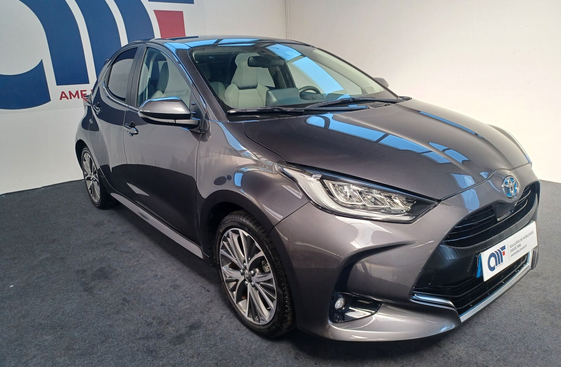 TOYOTA Yaris 1.5 HDF Luxury