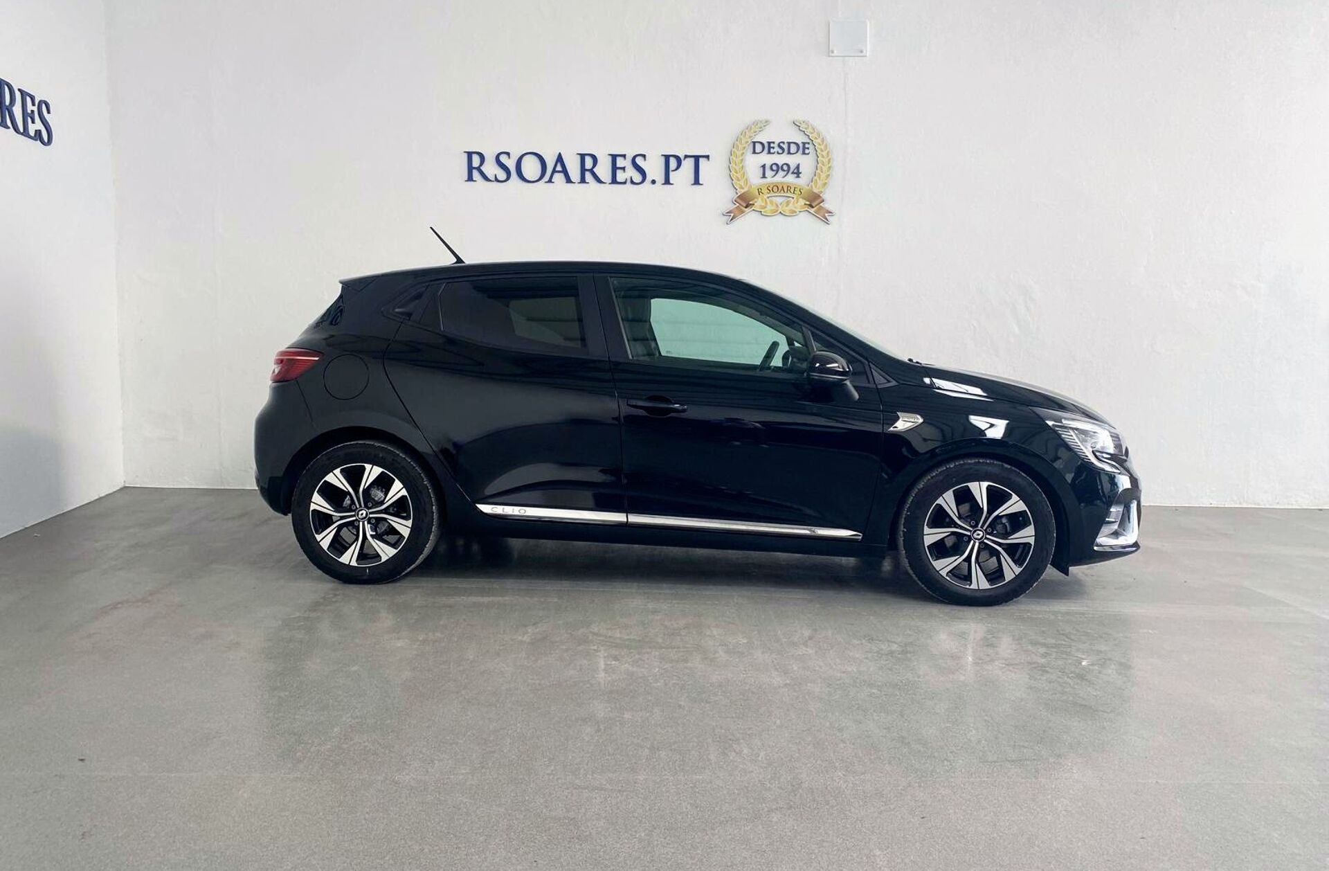 RENAULT Clio 1.0 TCe Limited Bi-Fuel