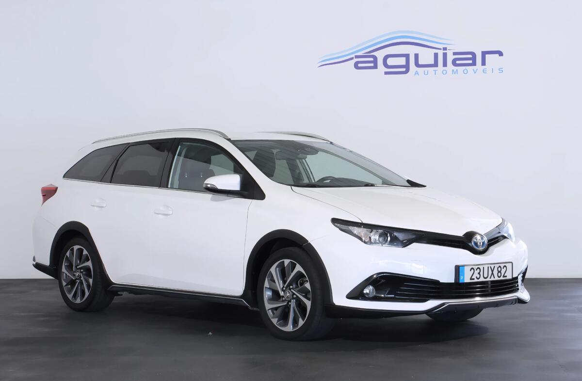 TOYOTA Auris TS 1.8 HSD Freestyle