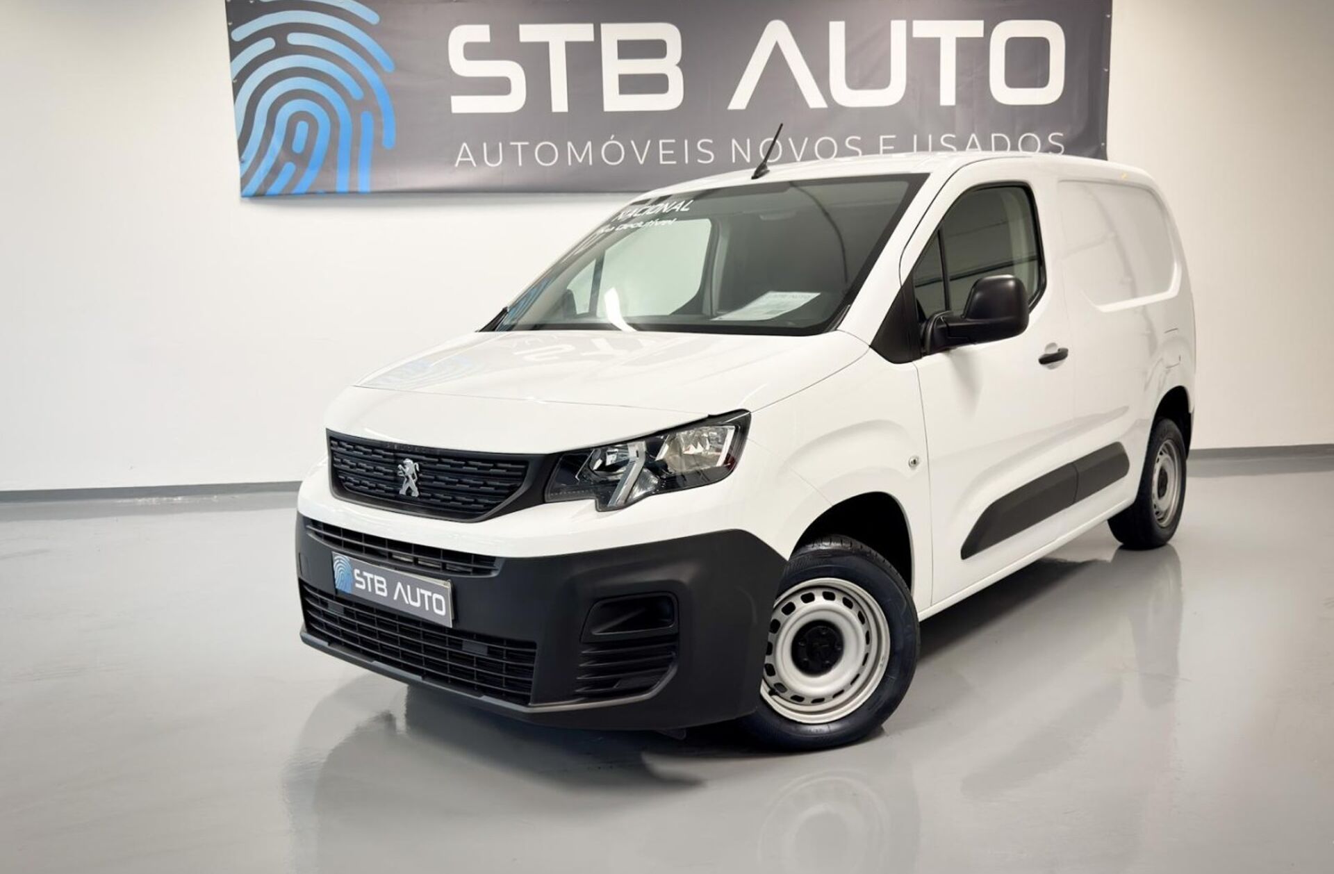 PEUGEOT Partner 1.5 BlueHDi Pro Standard