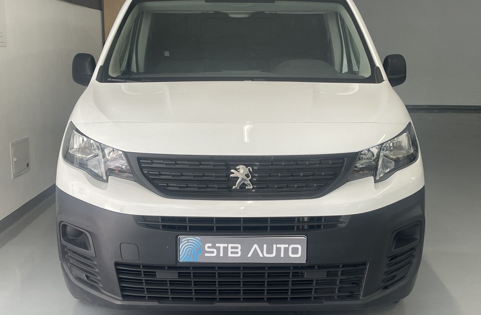 PEUGEOT Partner 1.5 BlueHDi Pro Standard