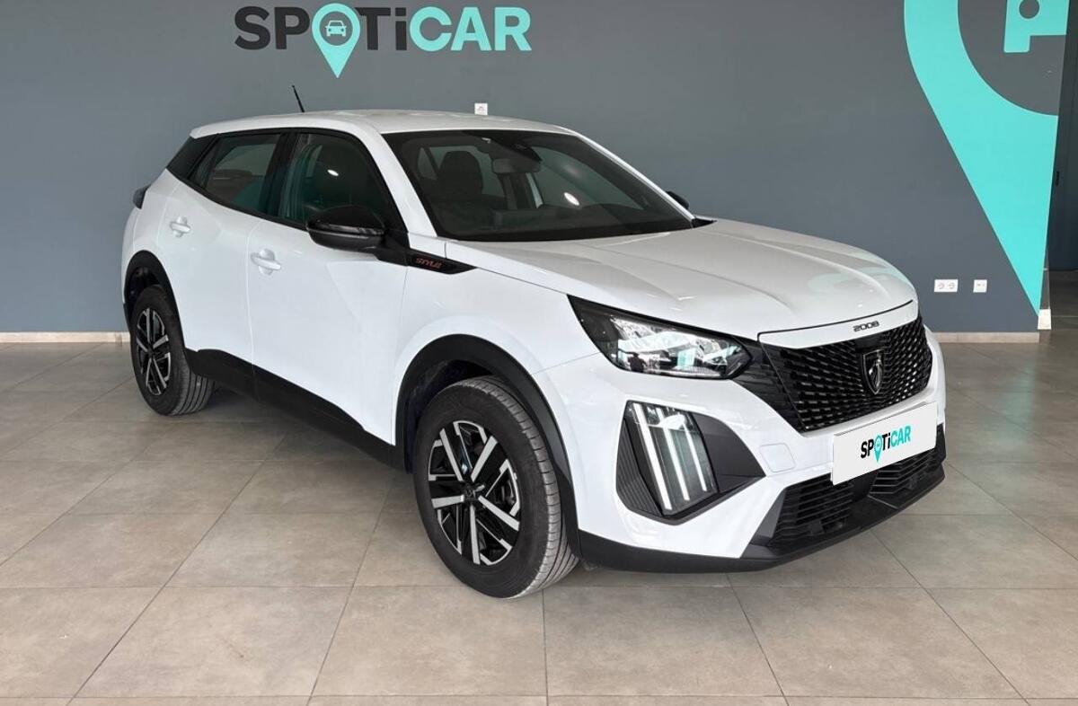 PEUGEOT 2008 1.2 PureTech Style