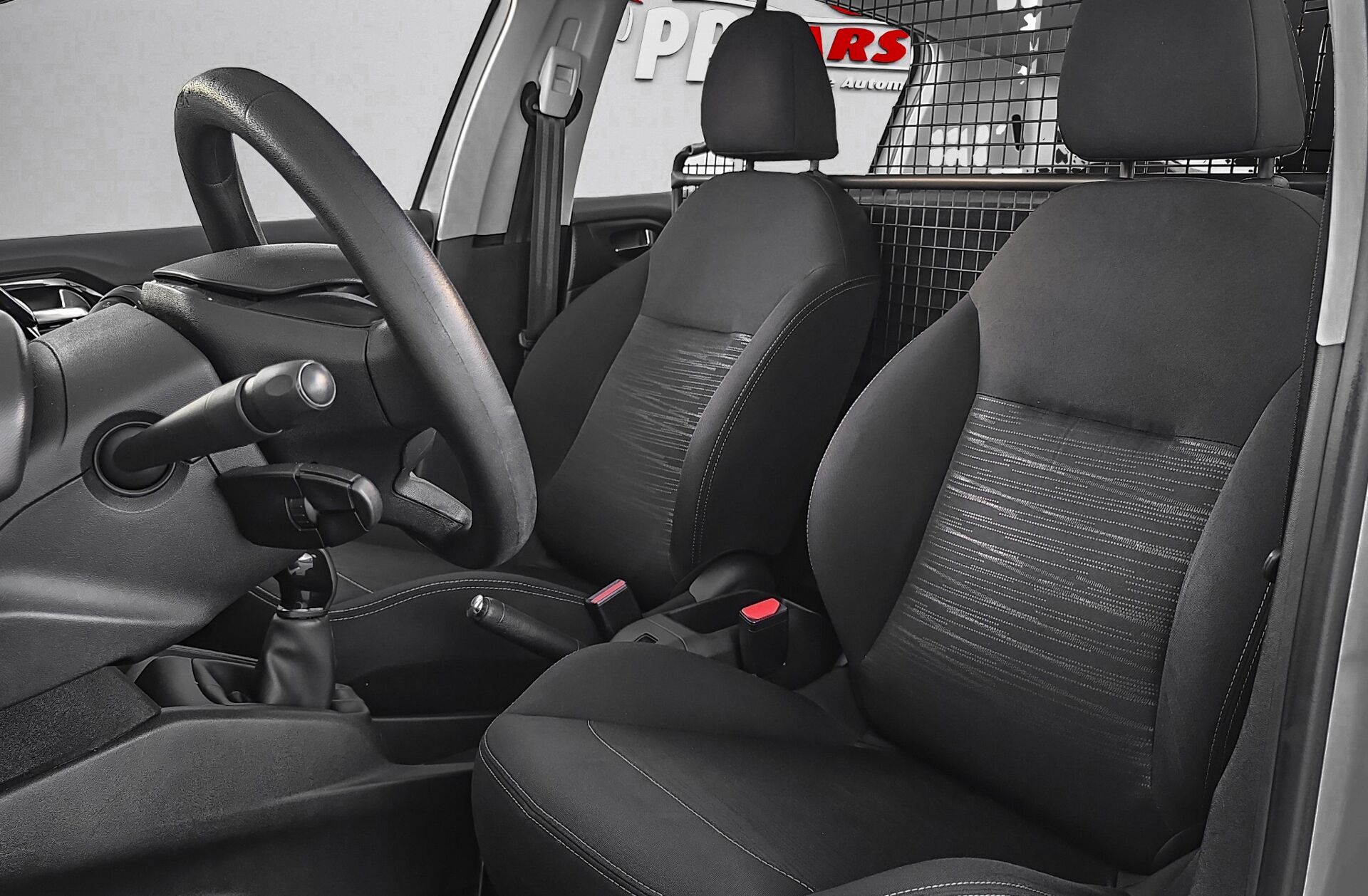 PEUGEOT 208 1.4 HDi Allure