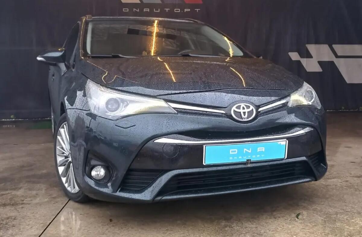 TOYOTA Avensis SW 2.0 D-4D Exclusive+GPS
