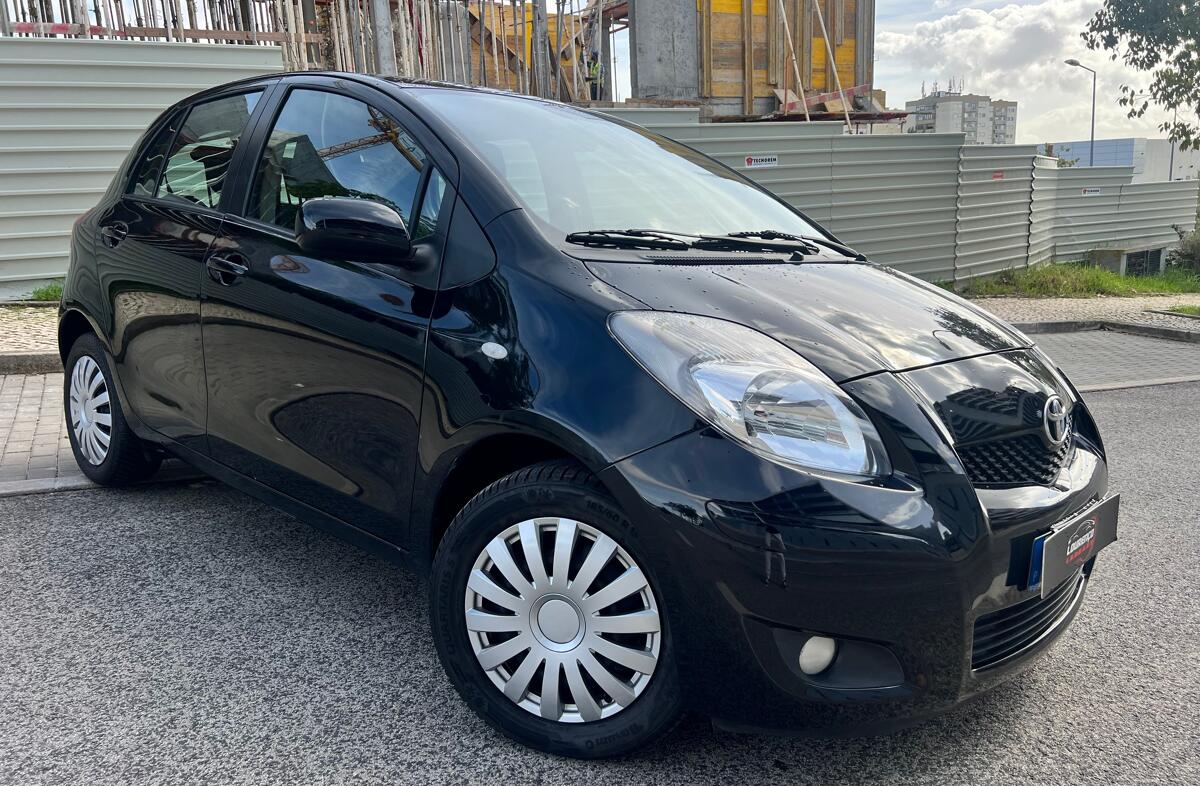TOYOTA Yaris 1.0 VVT-i Active+AC