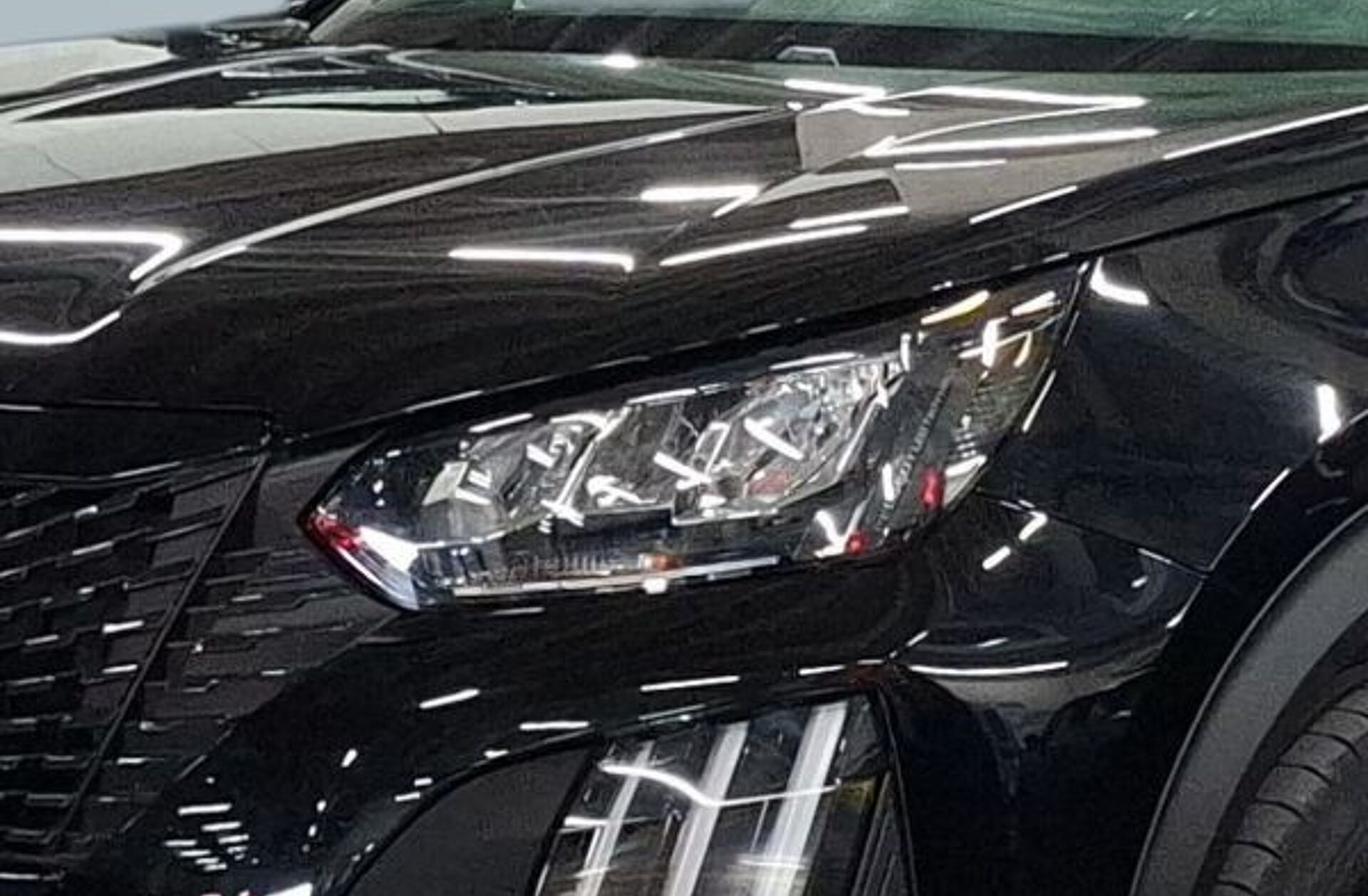 PEUGEOT 2008 1.2 PureTech Style