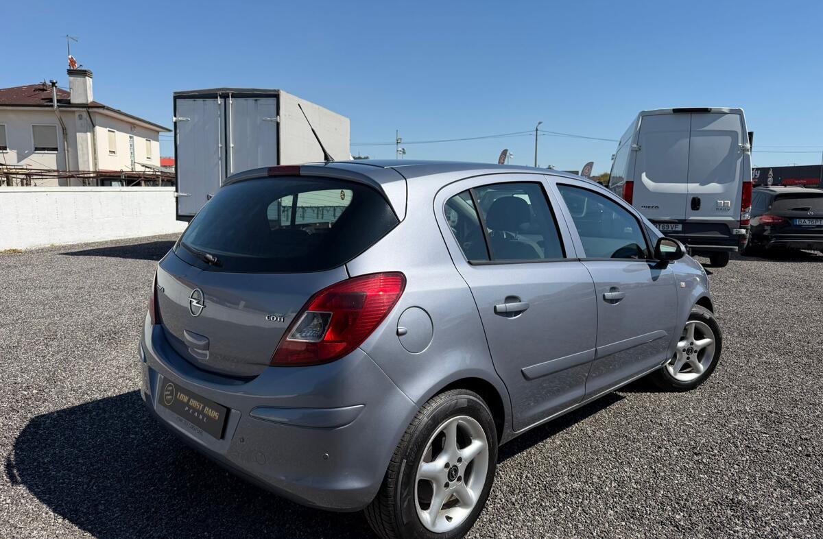 OPEL Corsa D Corsa 1.3 CDTi Enjoy