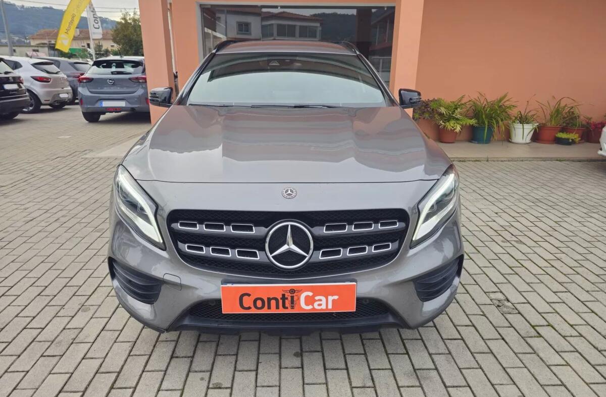 MERCEDES Classe GLA GLA 180 AMG Line