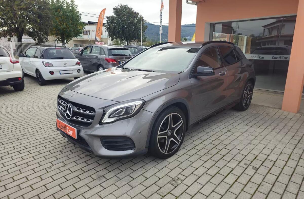 MERCEDES Classe GLA GLA 180 AMG Line