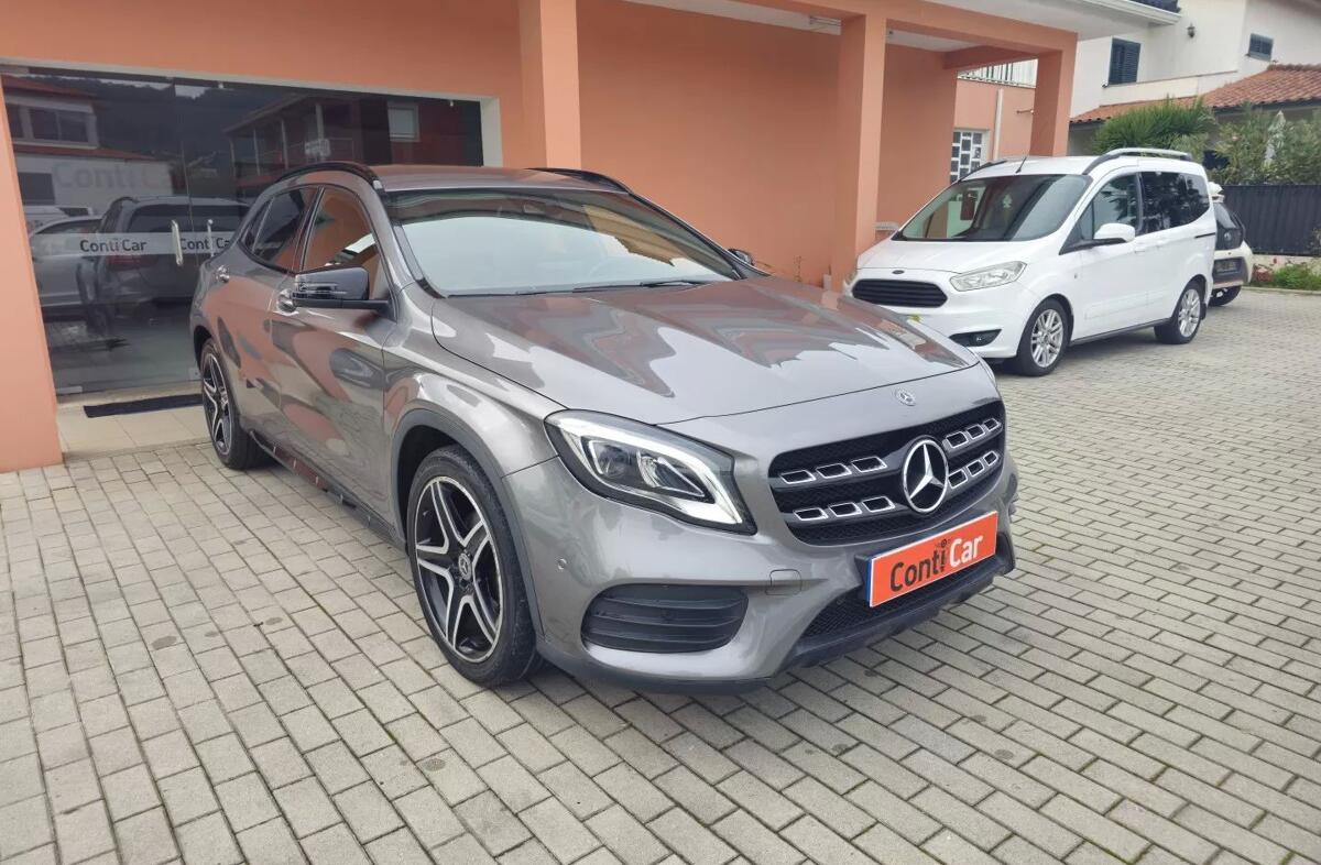 MERCEDES Classe GLA GLA 180 AMG Line