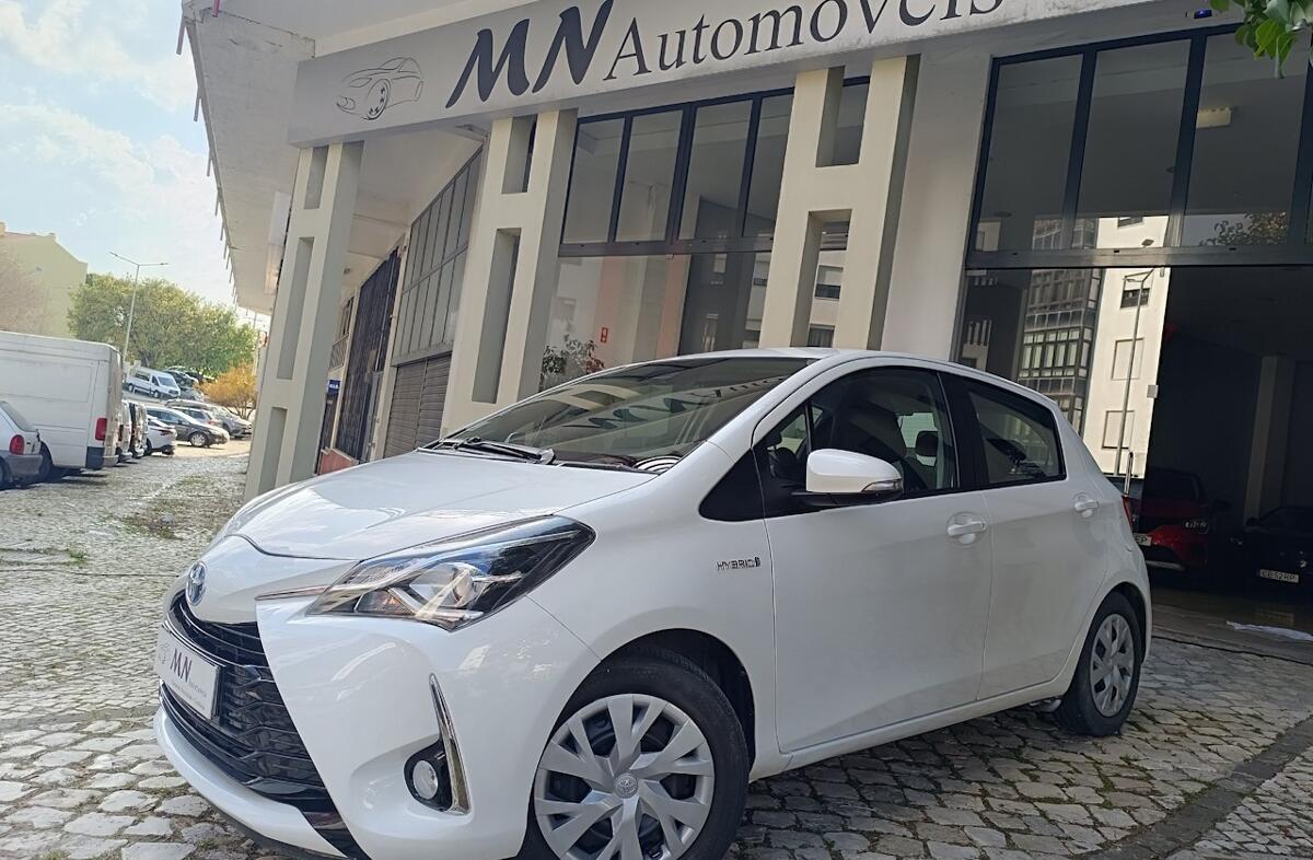 TOYOTA Yaris 1.5 HSD Comfort