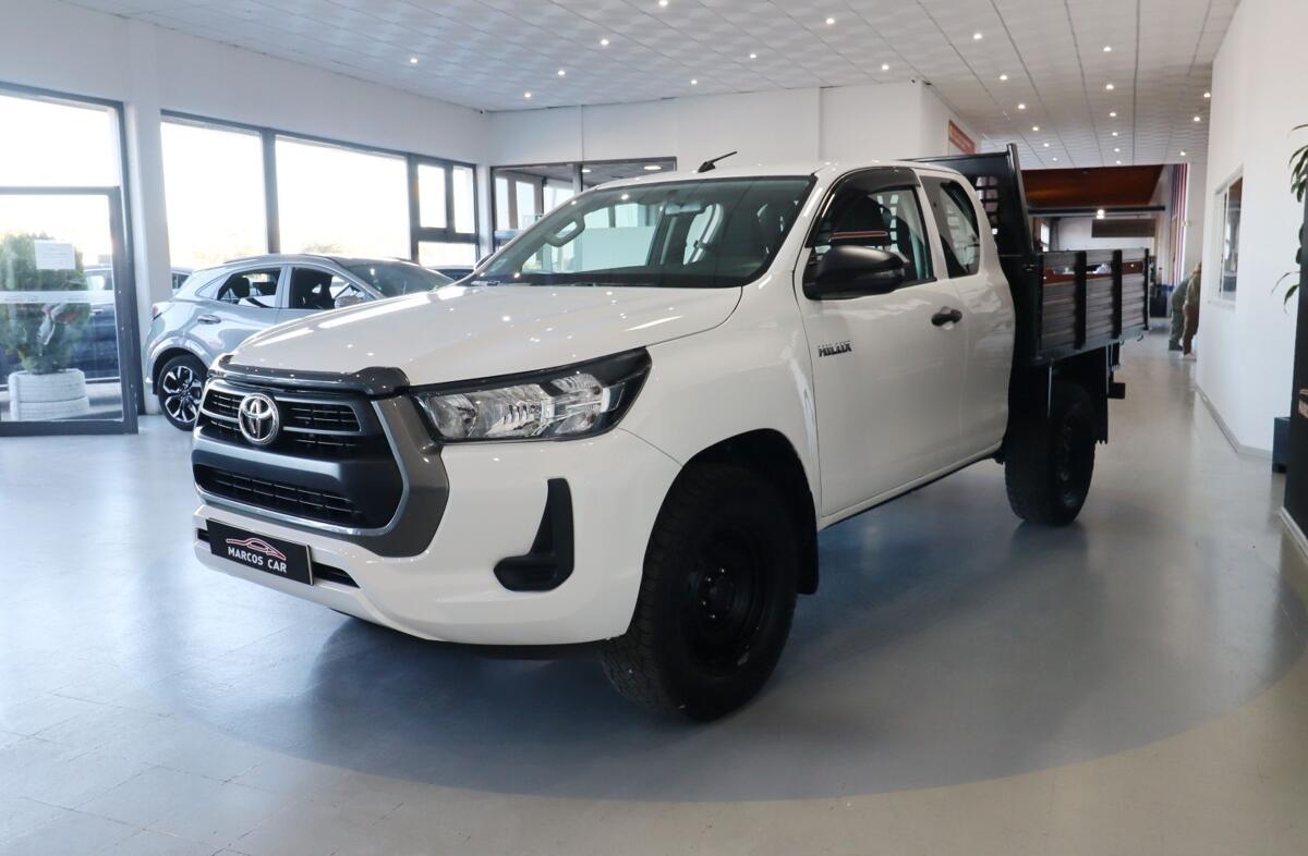TOYOTA Hilux 2.4 D-4D 4WD CE CH