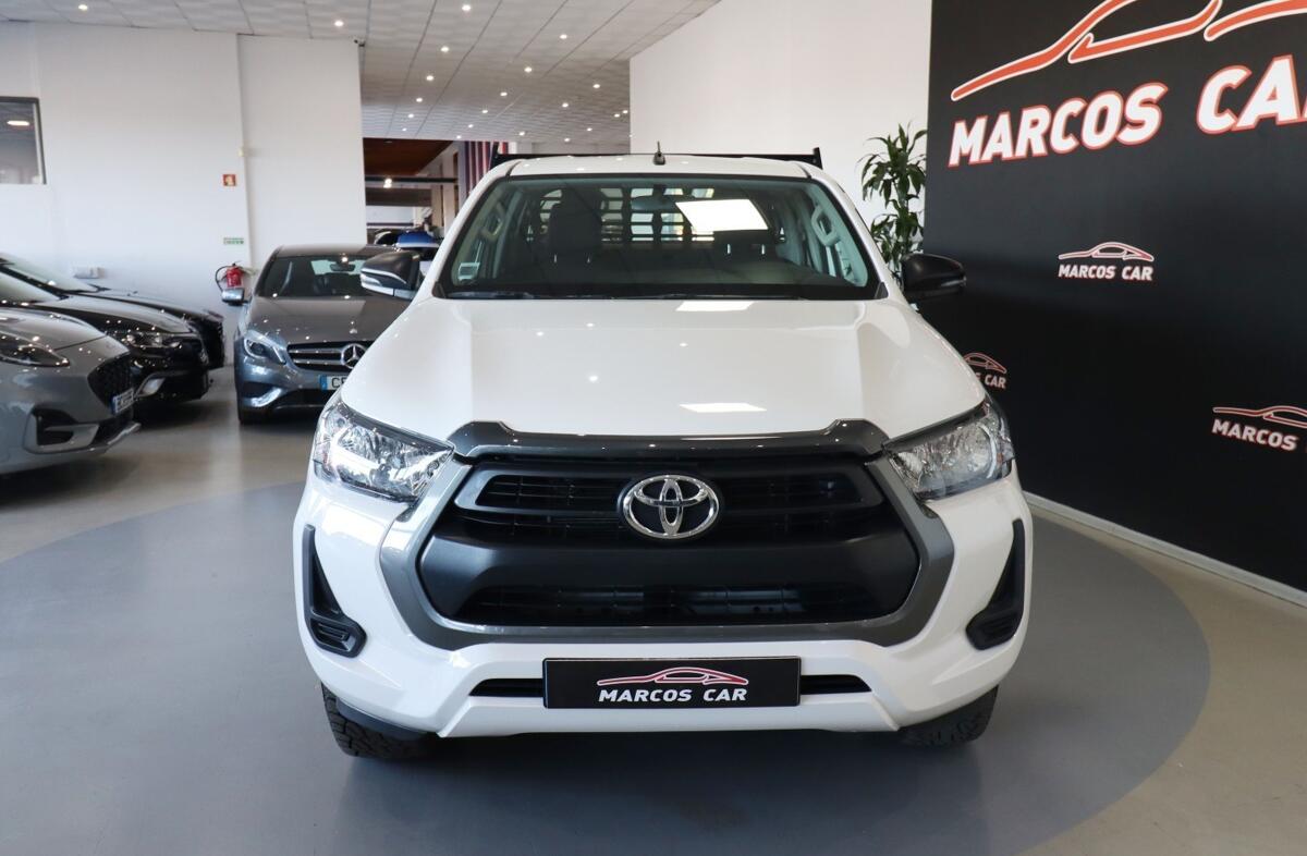 TOYOTA Hilux 2.4 D-4D 4WD CE CH