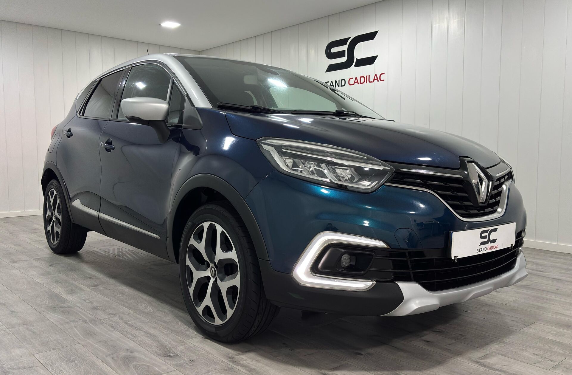 RENAULT Captur 0.9 TCE Exclusive