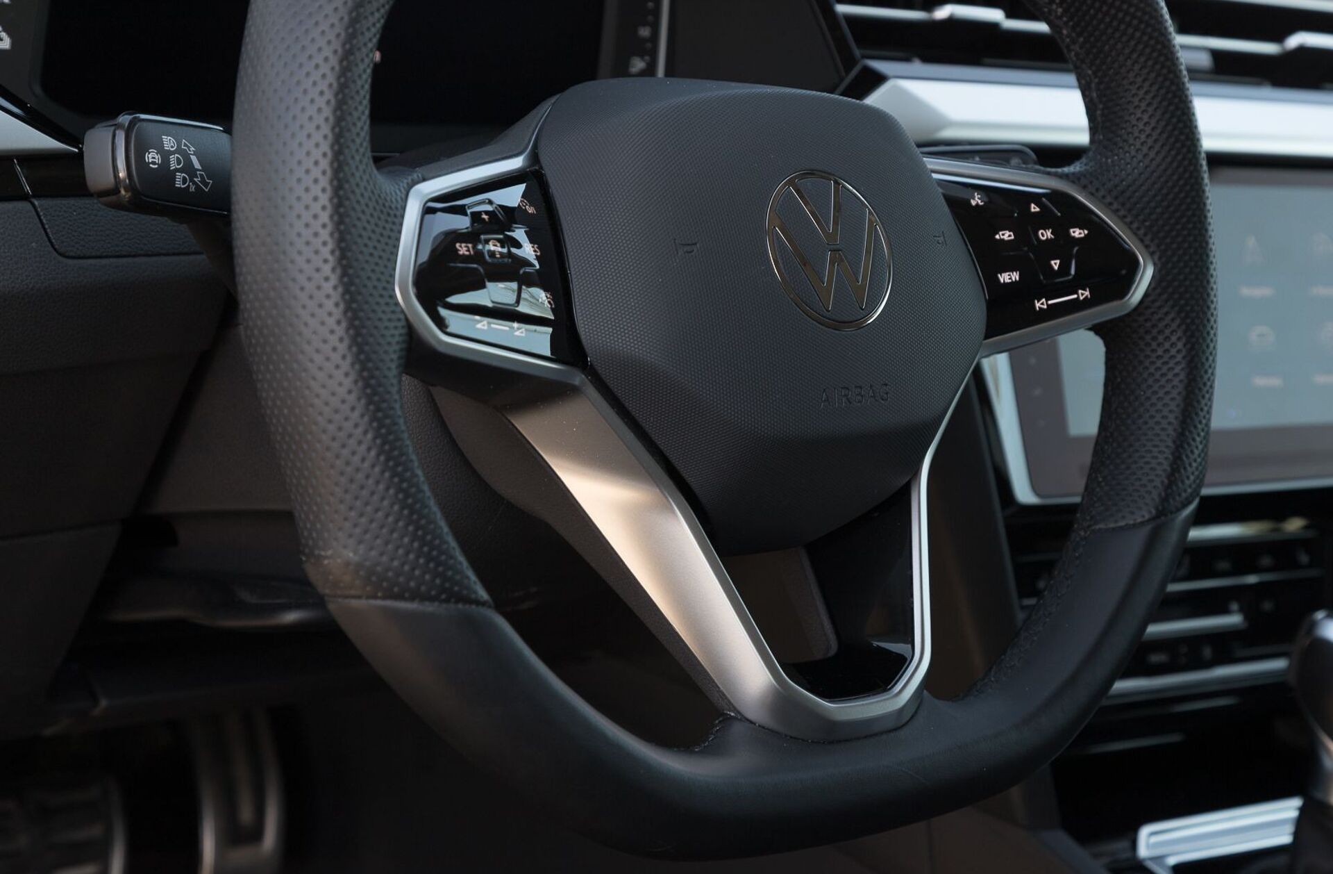 VOLKSWAGEN Arteon 1.4 TSI eHybrid Elegance