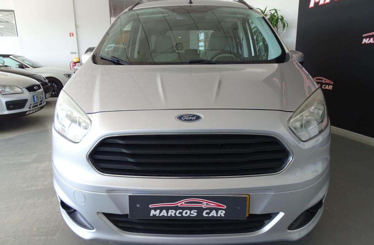 FORD Courier 1.5 TDCi Titanium