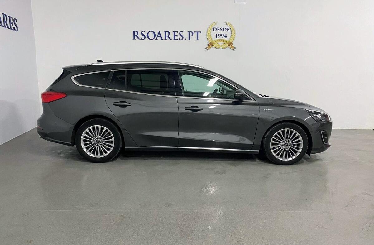 FORD Focus 1.0 EcoBoost Vignale Aut.