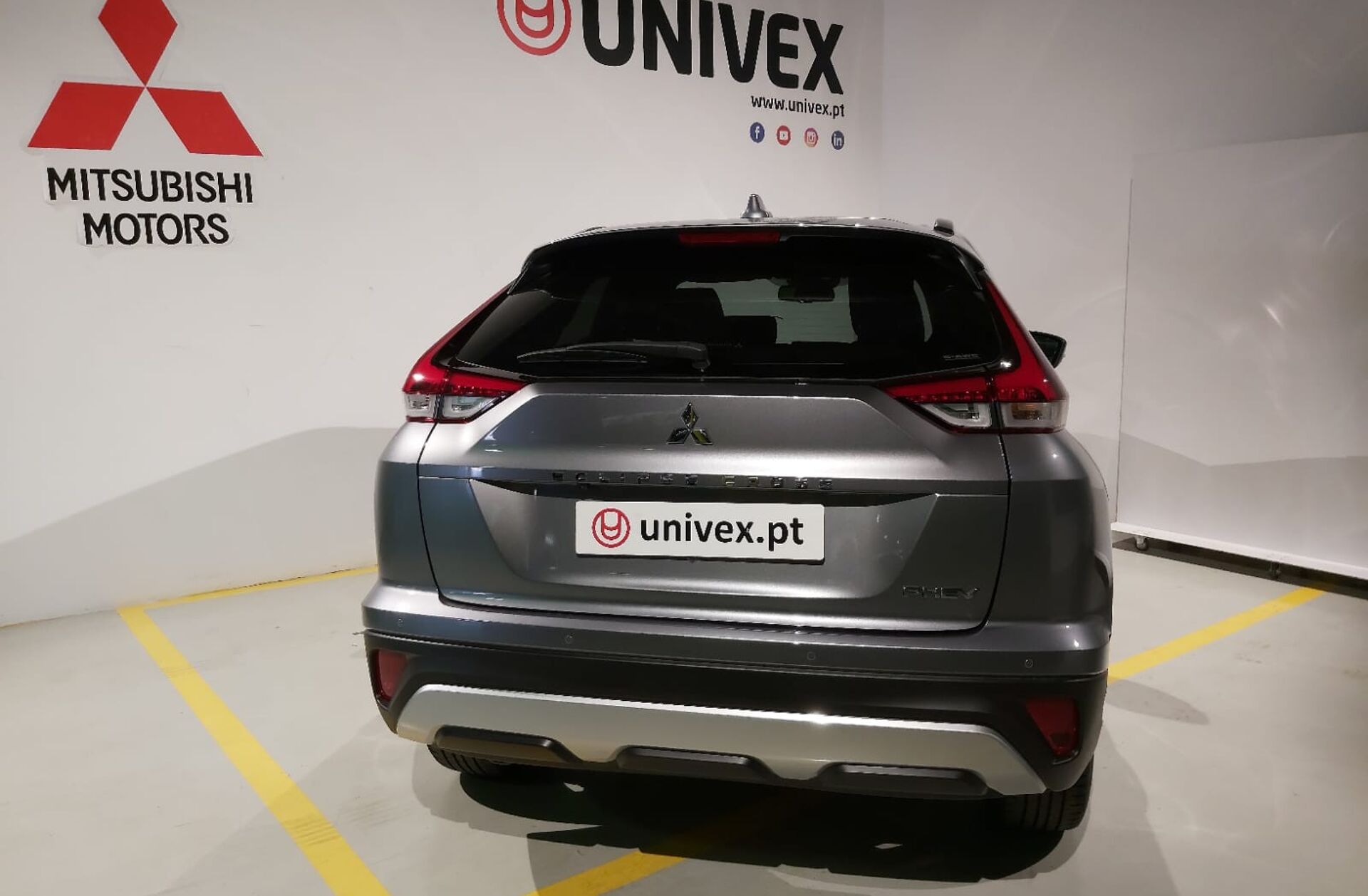 MITSUBISHI Eclipse Cross 2.4 PHEV eMotion