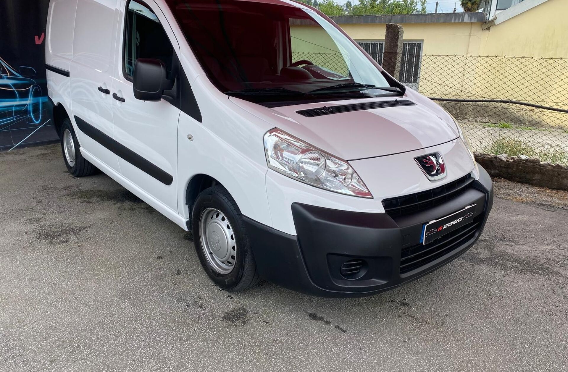 PEUGEOT Expert 2.0 HDi L1 Confort 179g