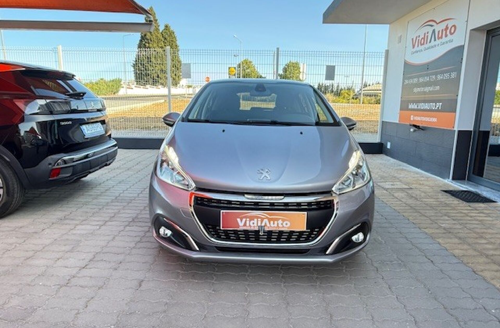 PEUGEOT 208 1.2 PureTech Allure