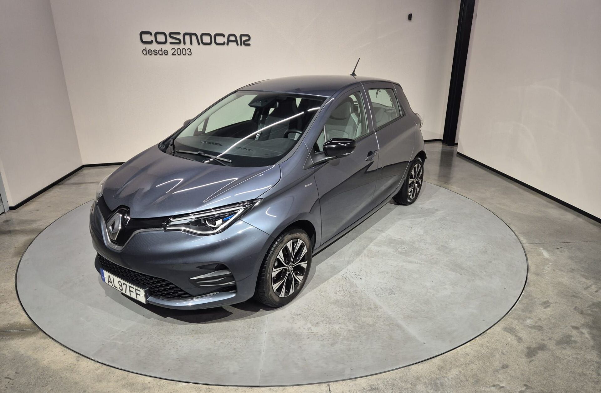 RENAULT ZOE Limited 50