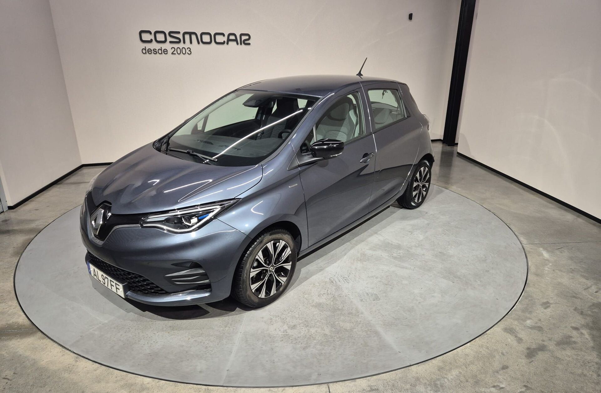 RENAULT ZOE Limited 50