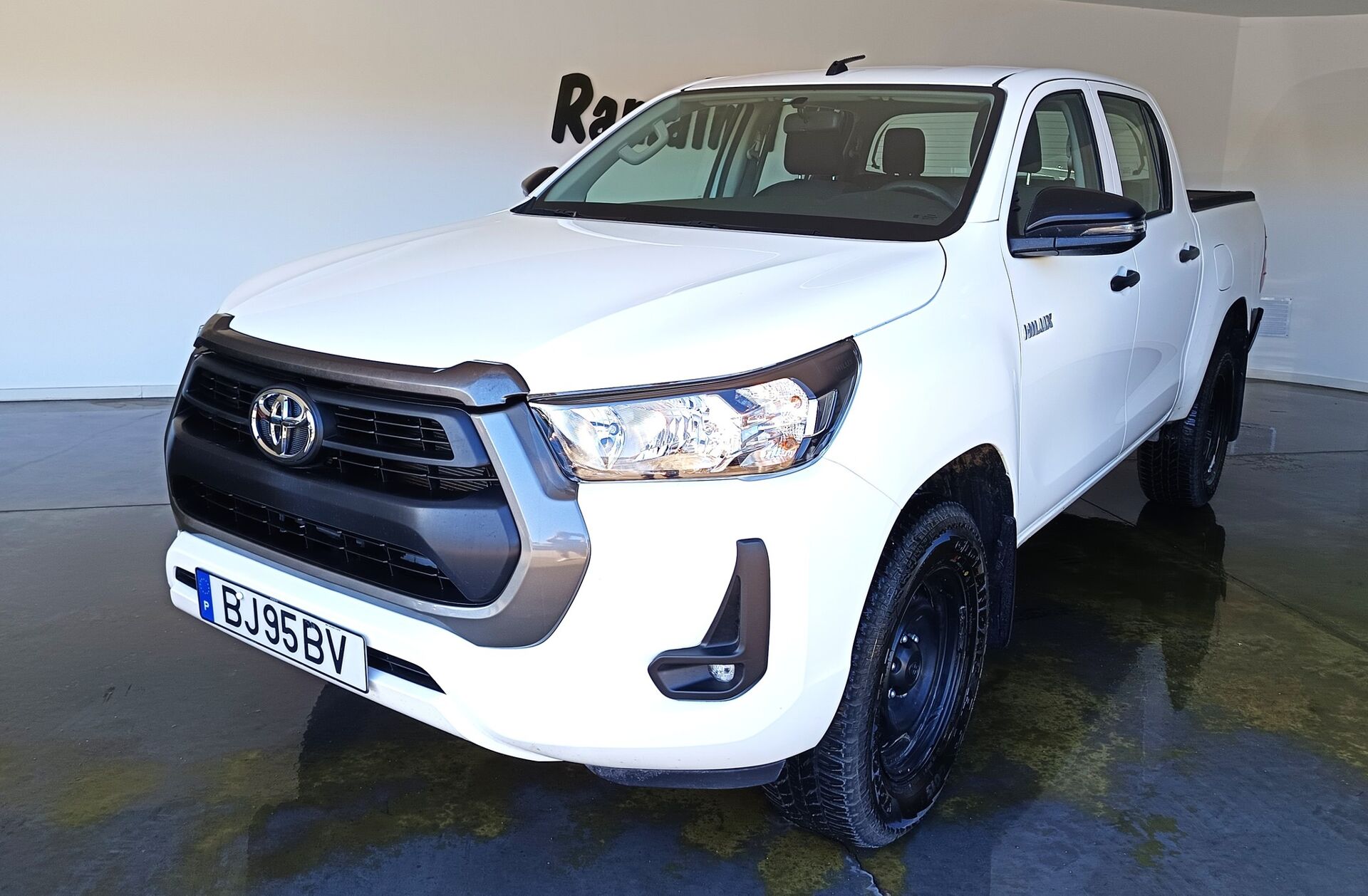 TOYOTA Hilux 2.4 D-4D 4WD CD CH