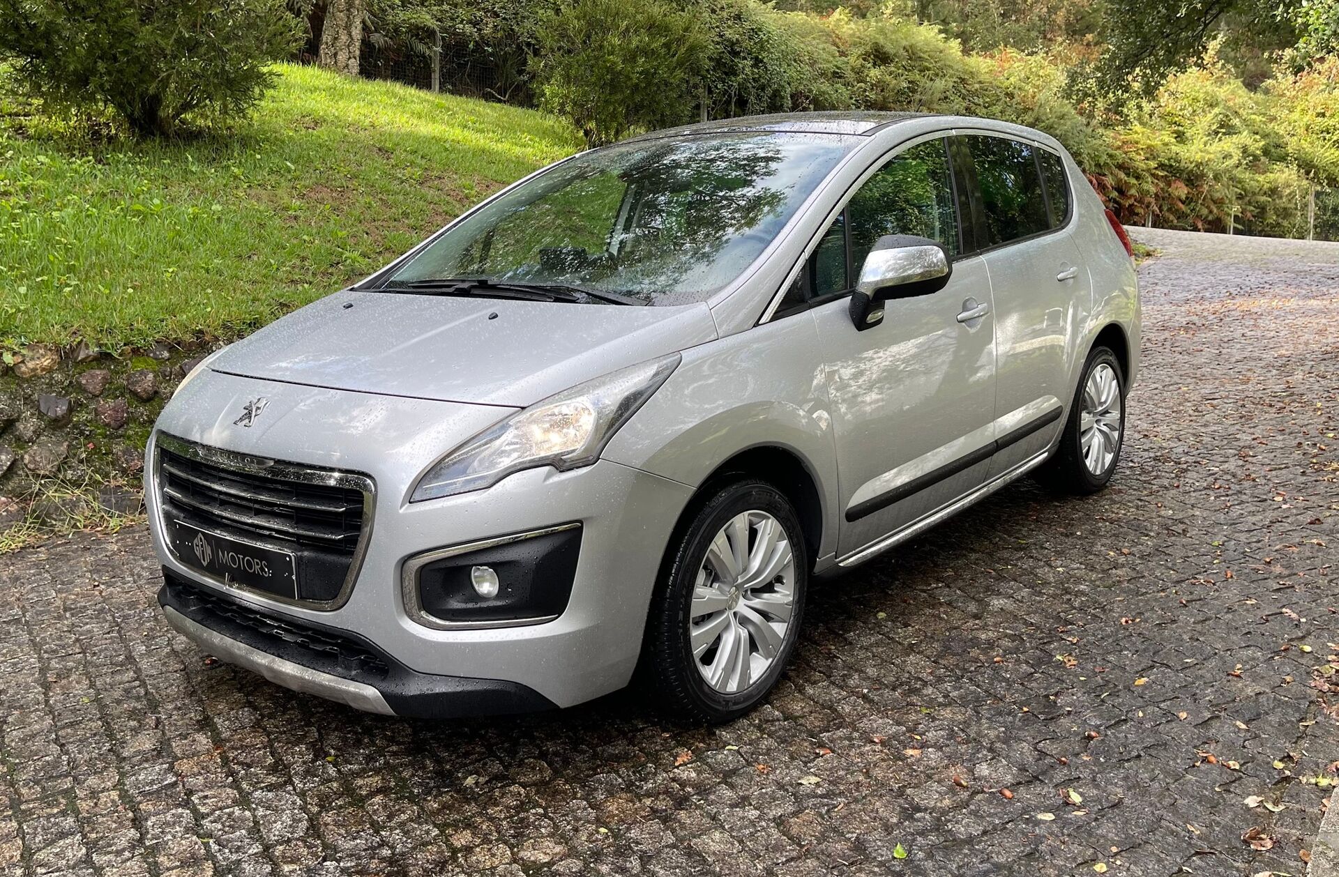 PEUGEOT 3008 1.6 HDi Allure