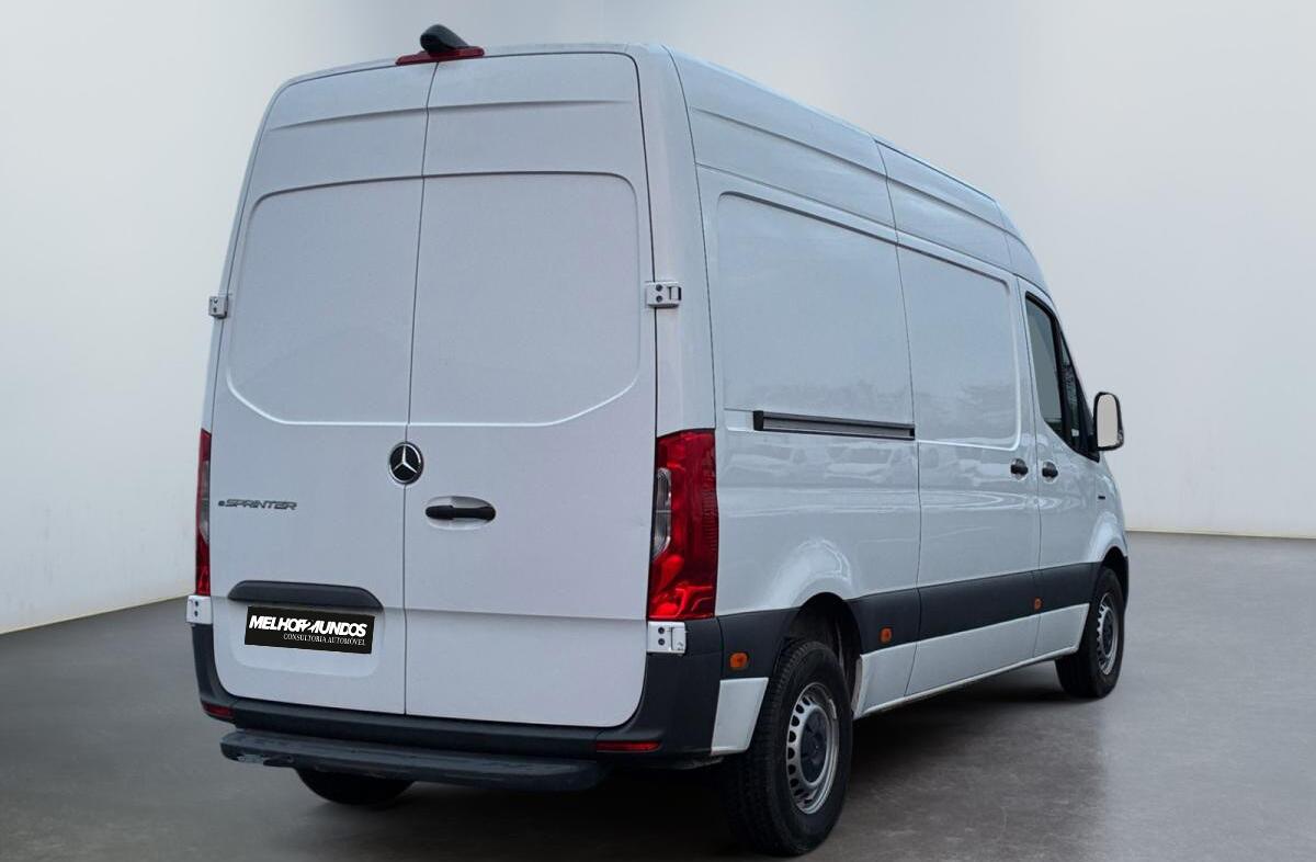 MERCEDES Vito e 111/32