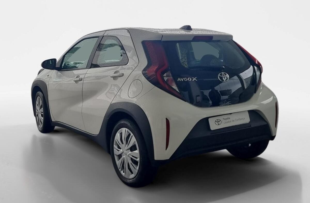 TOYOTA Aygo X 1.0 Play