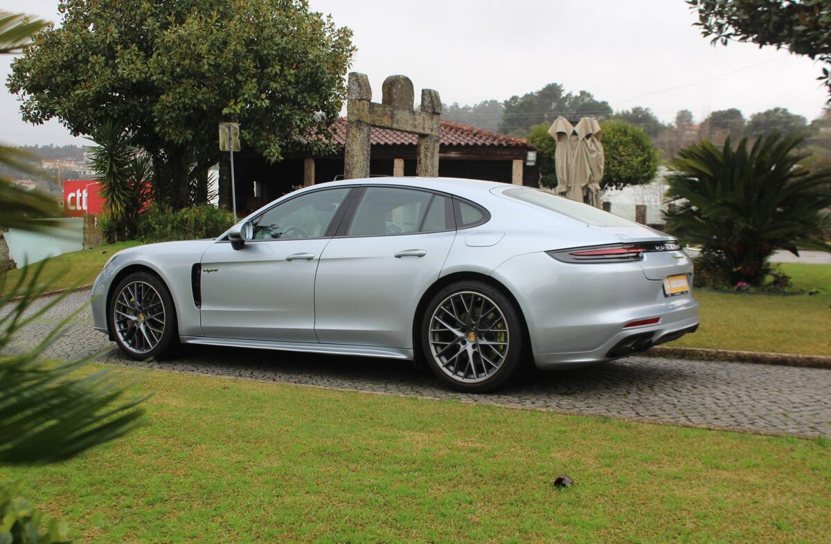 PORSCHE Panamera Turbo S E-Hybrid