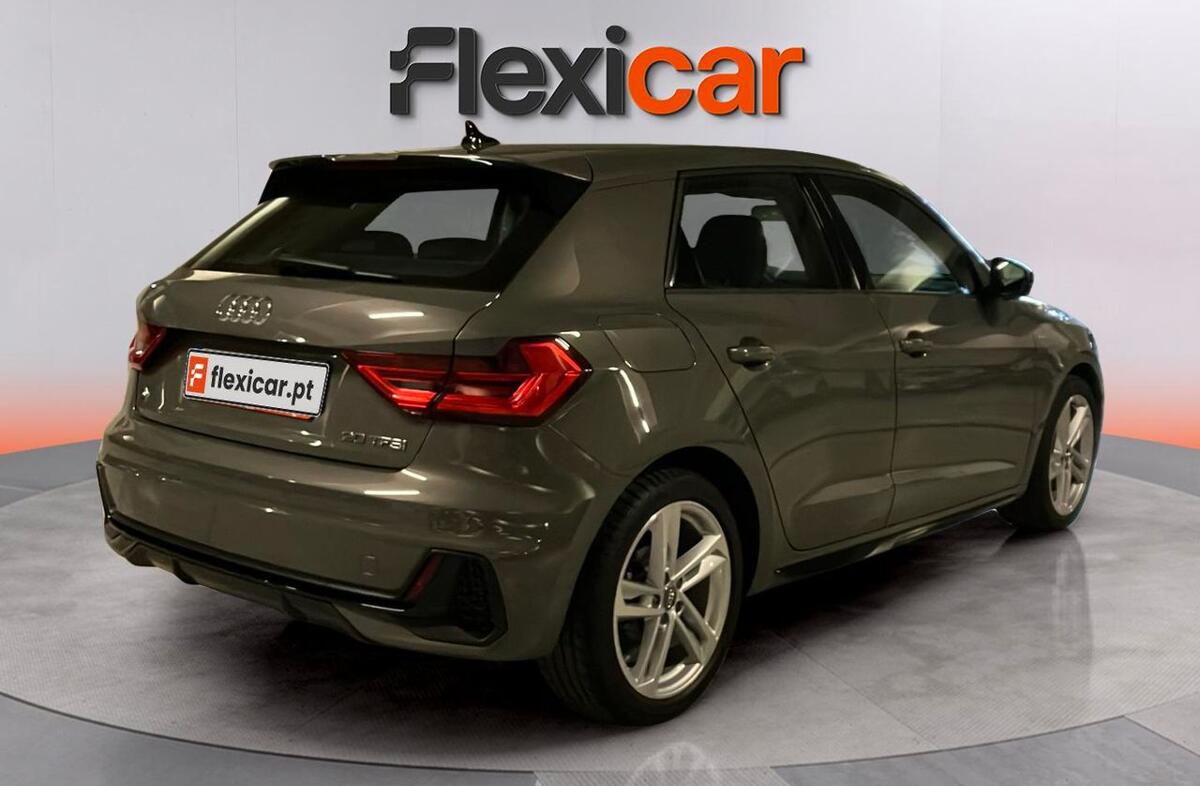 AUDI A1 SB 30 TFSI S line