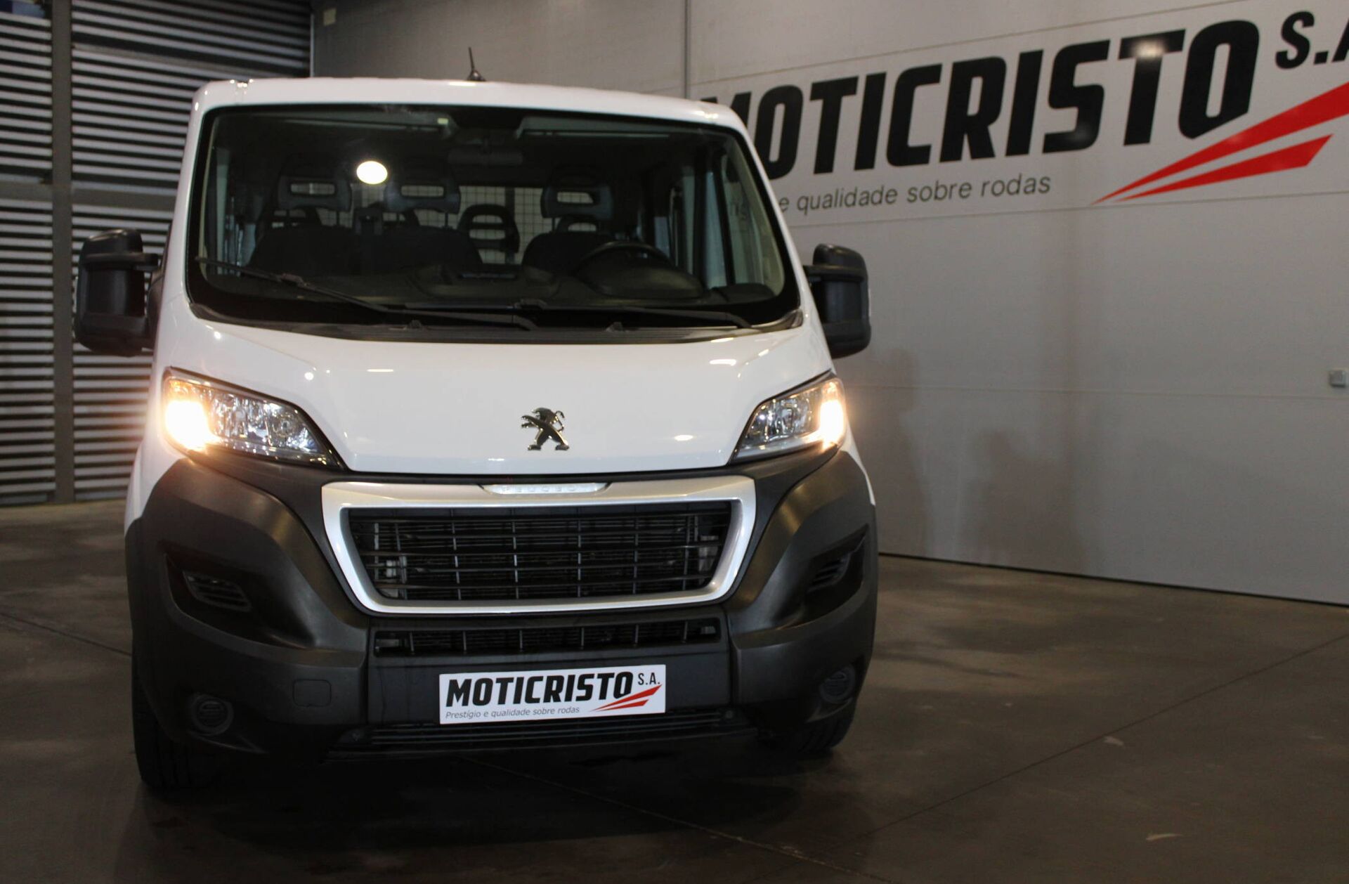 PEUGEOT Boxer 2.2 BlueHDi 335 L3 CD