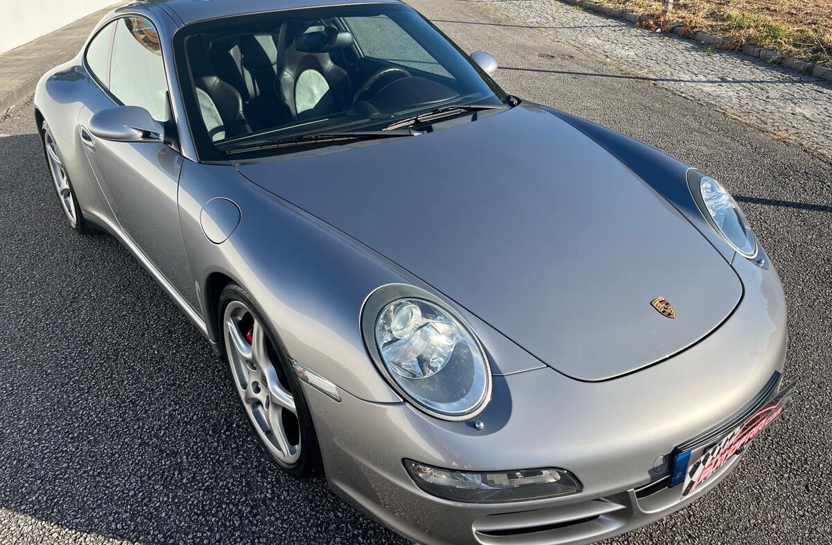 PORSCHE 911 Carrera 4 S Tiptronic