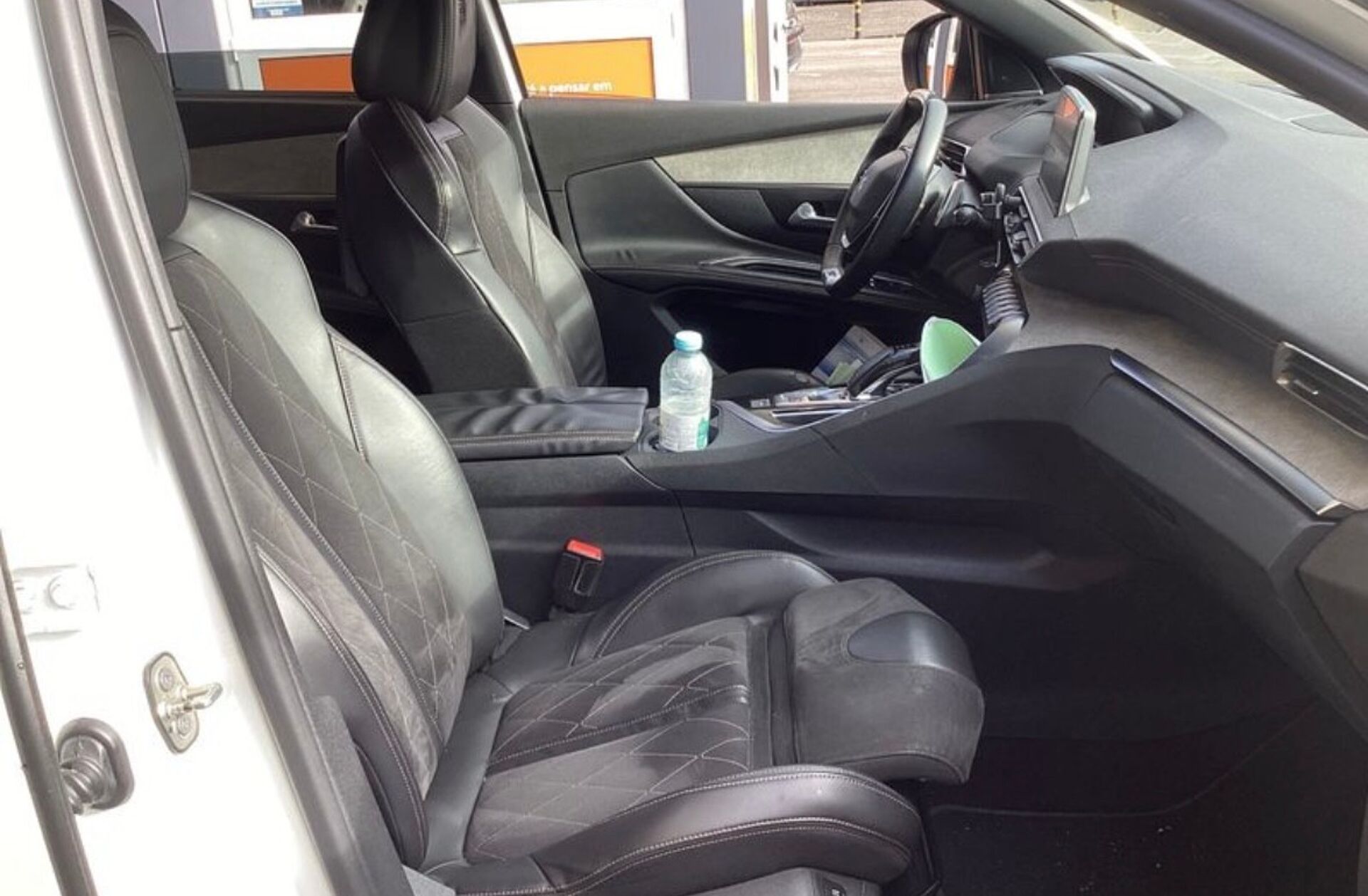 PEUGEOT 5008 2.0 BlueHDi GT EAT8