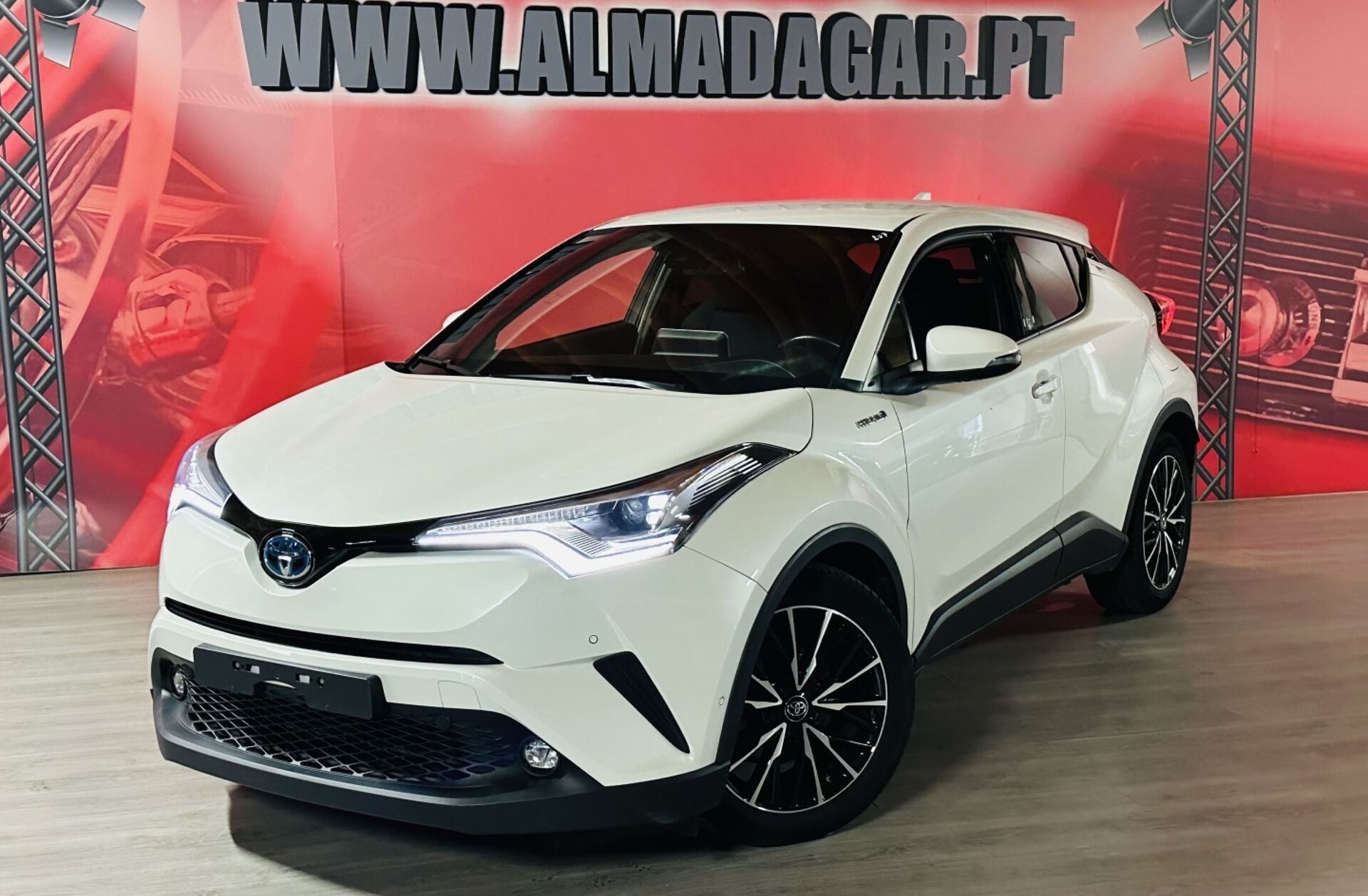 TOYOTA C-HR 1.8 HSD Exclusive