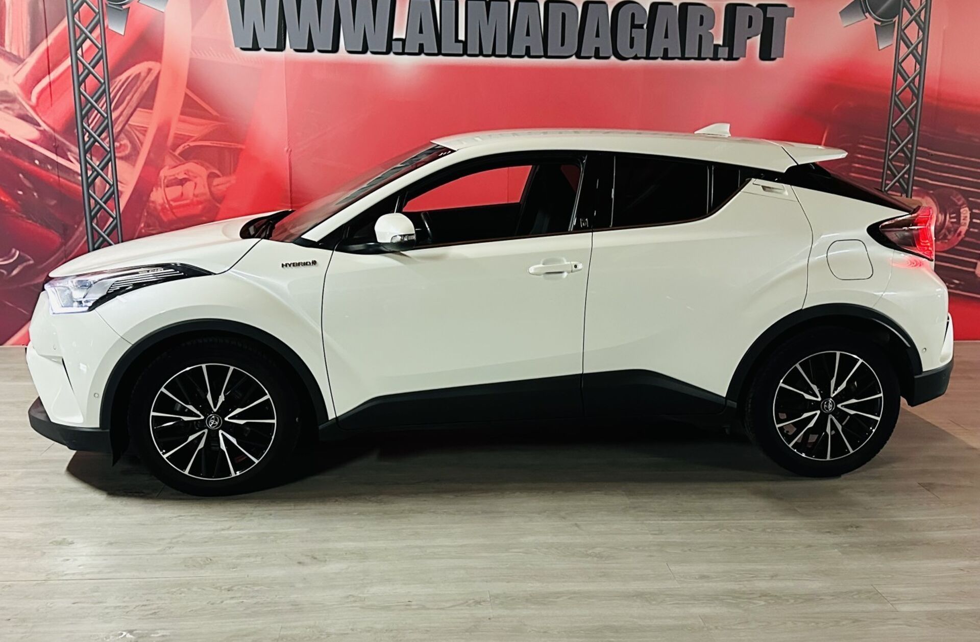 TOYOTA C-HR 1.8 HSD Exclusive