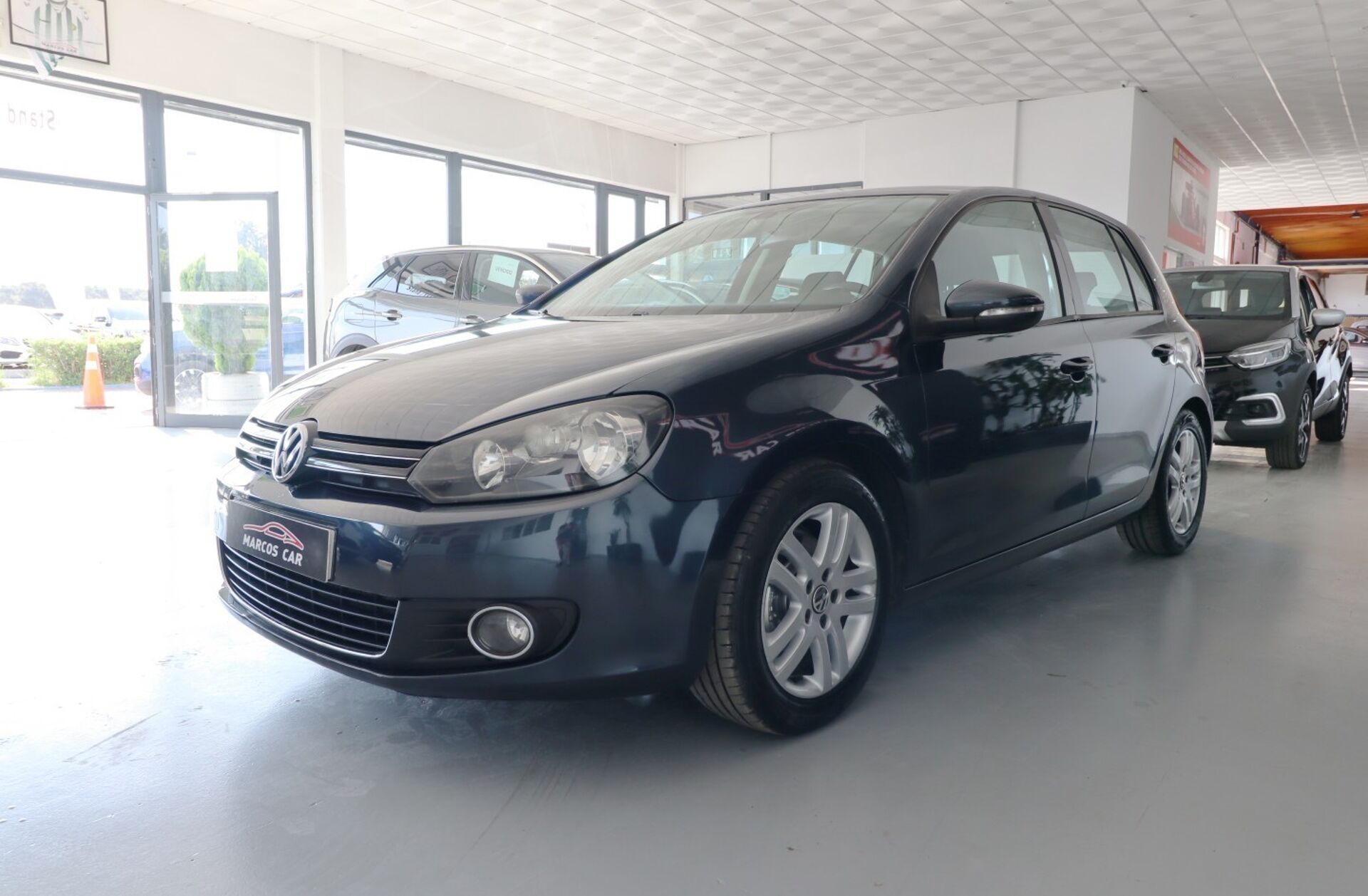 VOLKSWAGEN Golf 2.0 TDi Confortline