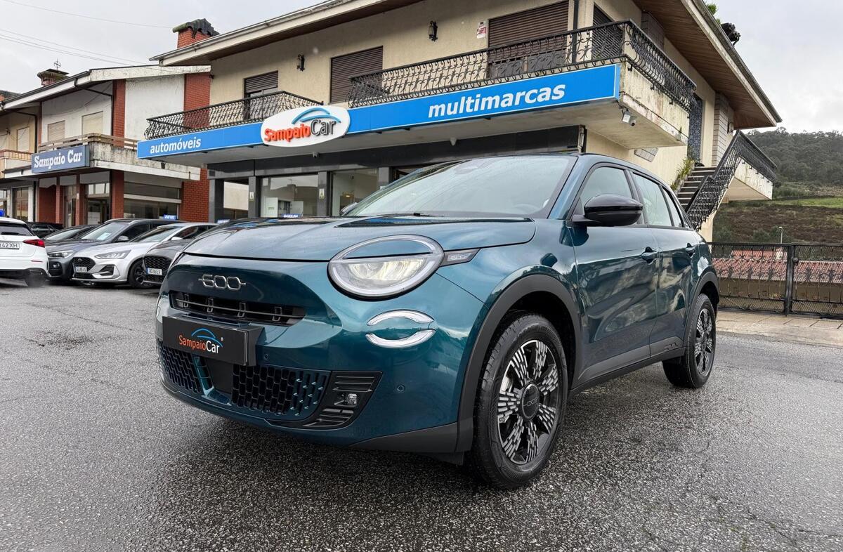 FIAT 600 1.2 Hybrid