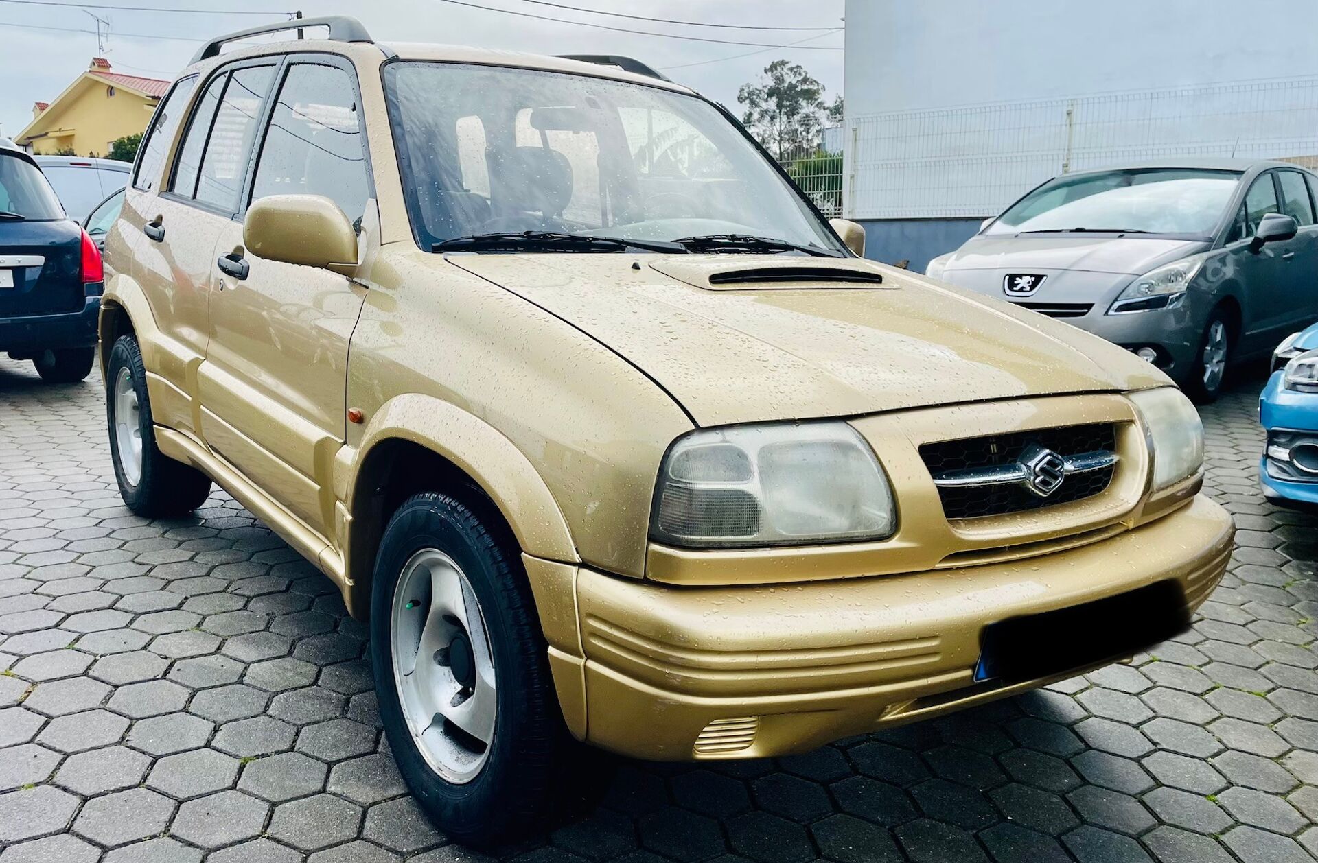 SUZUKI Grand Vitara Metal Top 2.0 TDi
