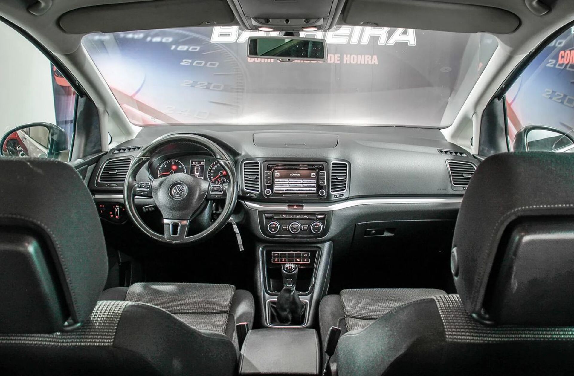 VOLKSWAGEN Sharan 2.0 TDi Confortline