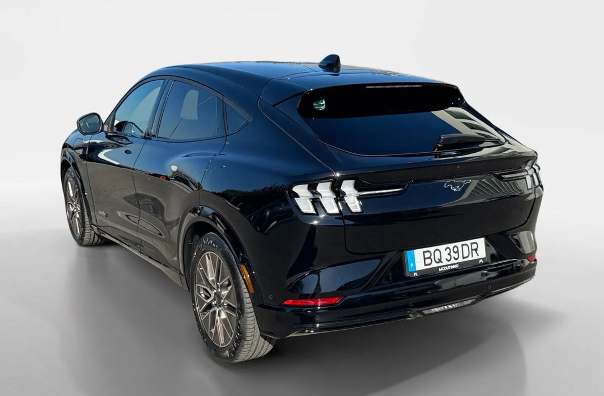 FORD Mustang Mach-E Premium AWD