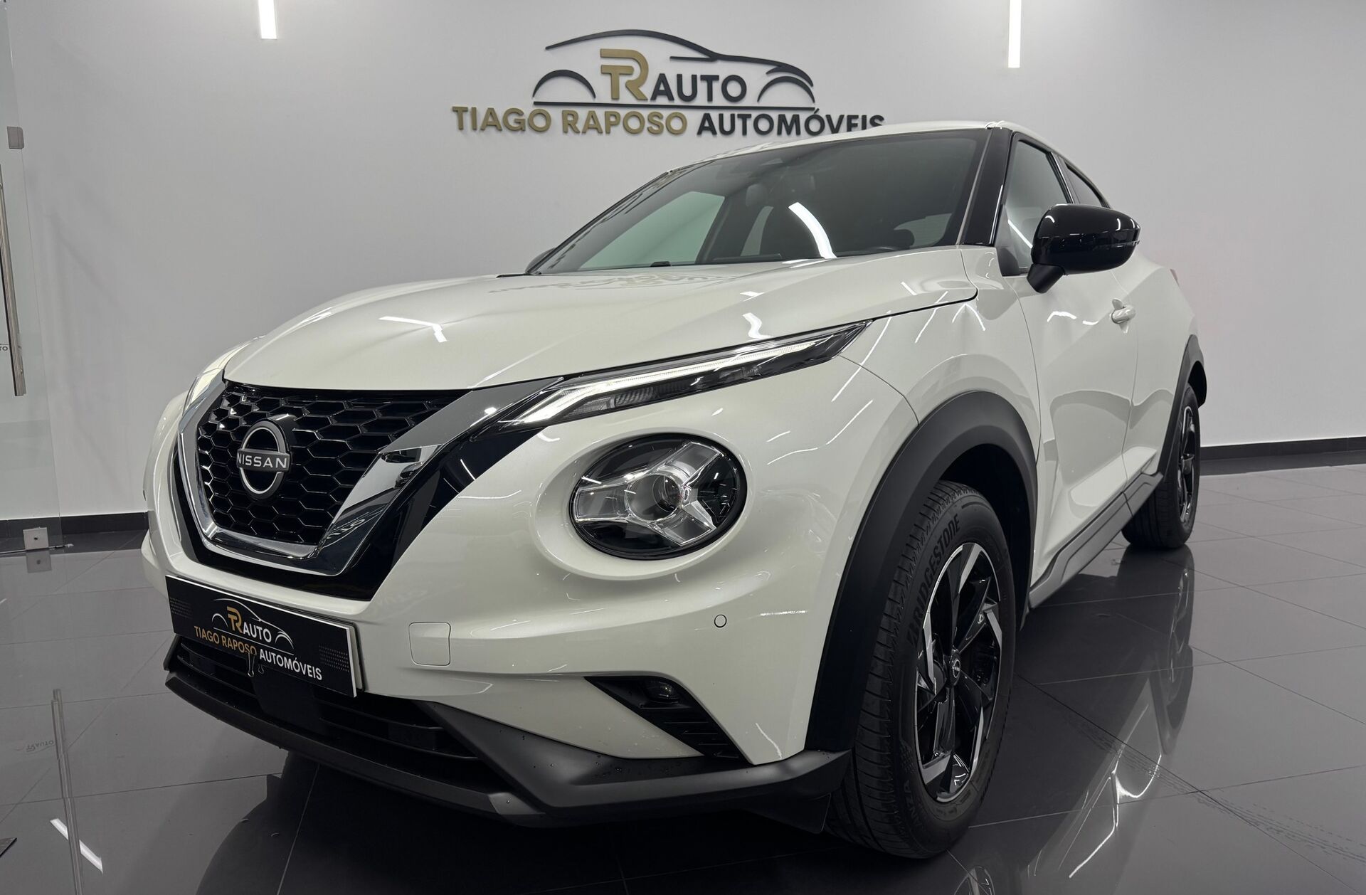 NISSAN Juke 1.0 DIG-T N-Connecta