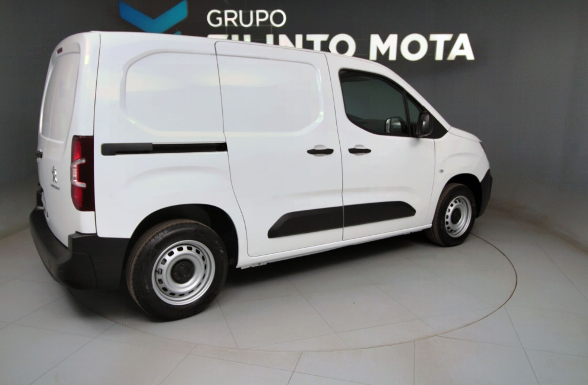 PEUGEOT Partner 1.5 BlueHDi Premium Standard