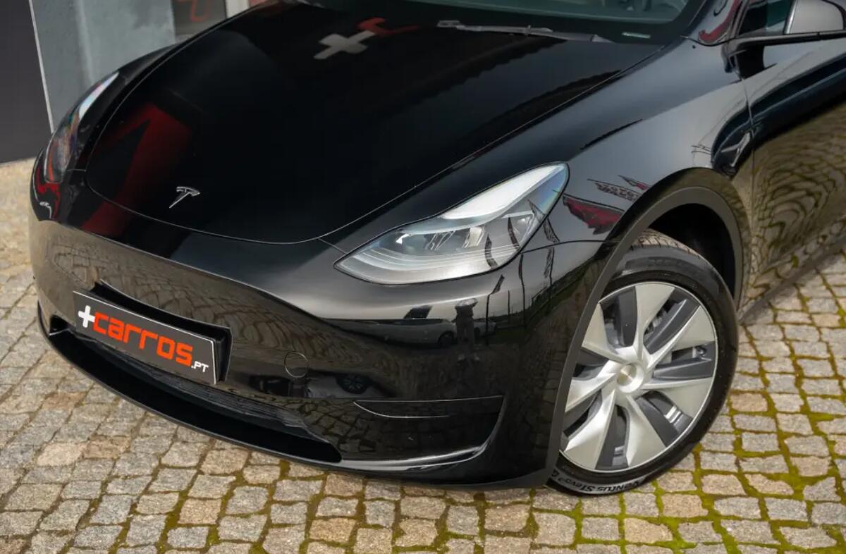 TESLA Model Y Tração Traseira