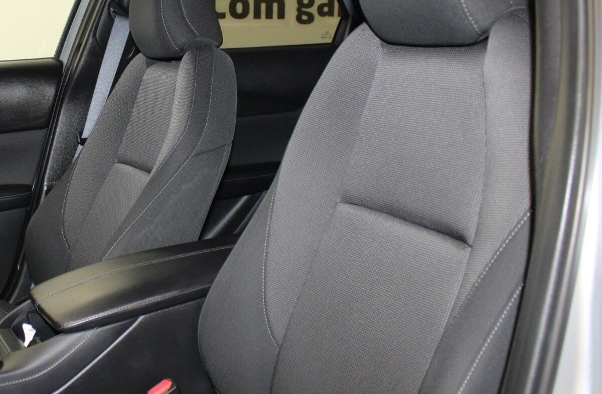 MAZDA CX-30 2.0 Sky-G Evolve