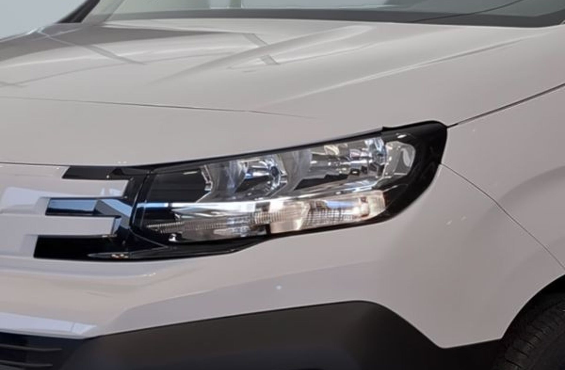 PEUGEOT Partner e- 50 kWh Longa