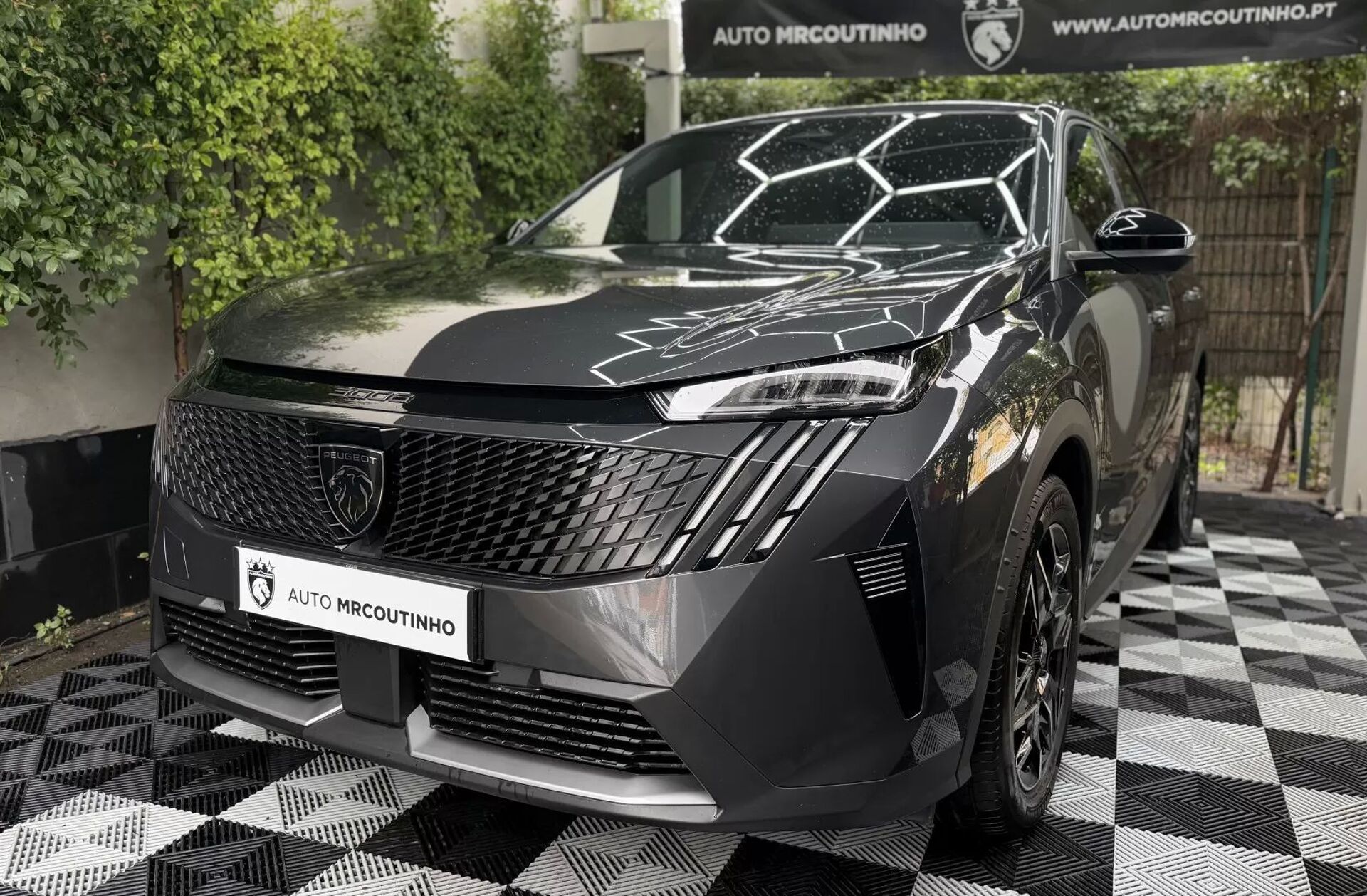 PEUGEOT 3008 1.2 Hybrid Allure e-DCS6